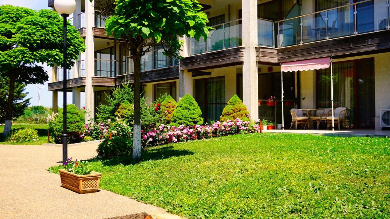 Морски Апартаменти Джулай Морнинг - July Morning Sea View Apartments Kavarna Exterior photo