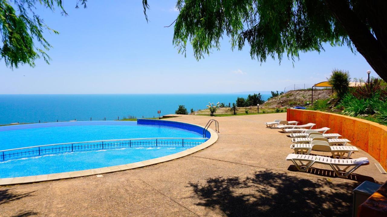 Морски Апартаменти Джулай Морнинг - July Morning Sea View Apartments Kavarna Exterior photo